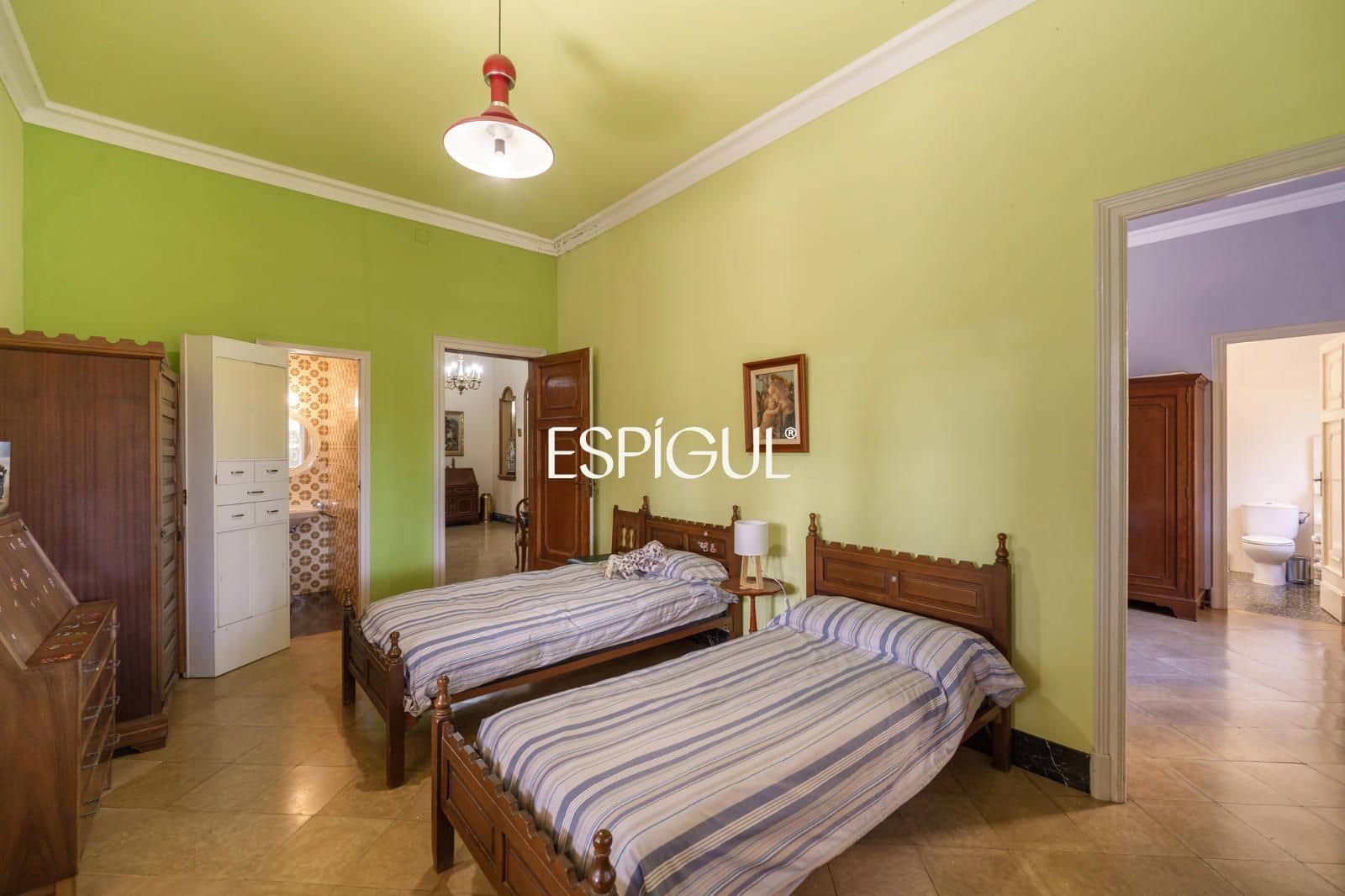 12 Zimmer Villa zu verkaufen in Terrassa mit Pool Garage - 1.850.000 € (Ref: 10016146)