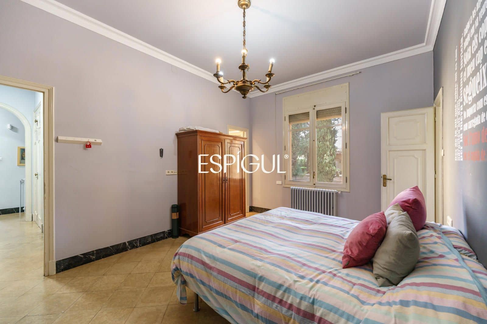 12 Zimmer Villa zu verkaufen in Terrassa mit Pool Garage - 1.850.000 € (Ref: 10016146)