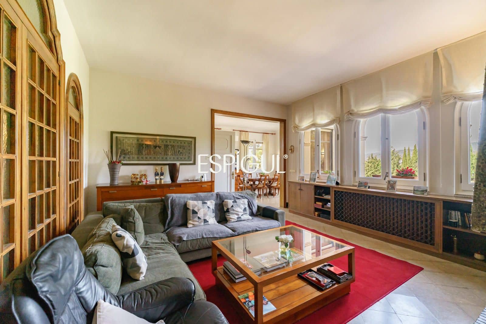 12 Zimmer Villa zu verkaufen in Terrassa mit Pool Garage - 1.850.000 € (Ref: 10016146)