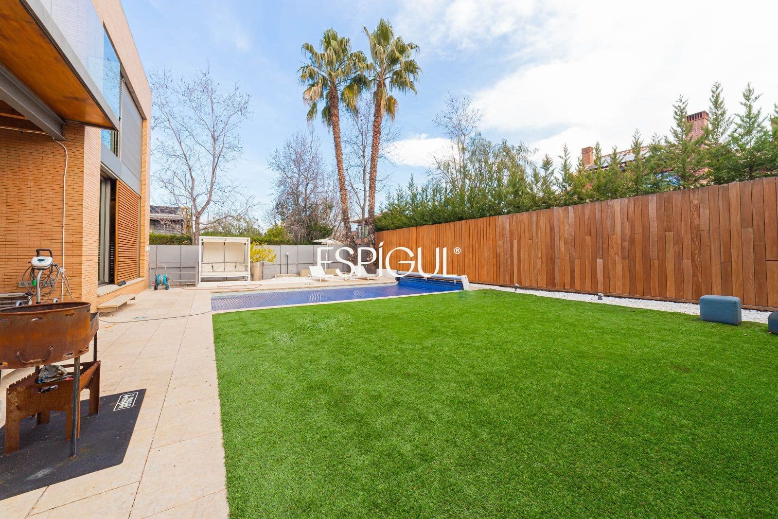 6 bedroom Villa for sale in Sant Cugat del Valles with pool garage - € 2,899,000 (Ref: 10016147)