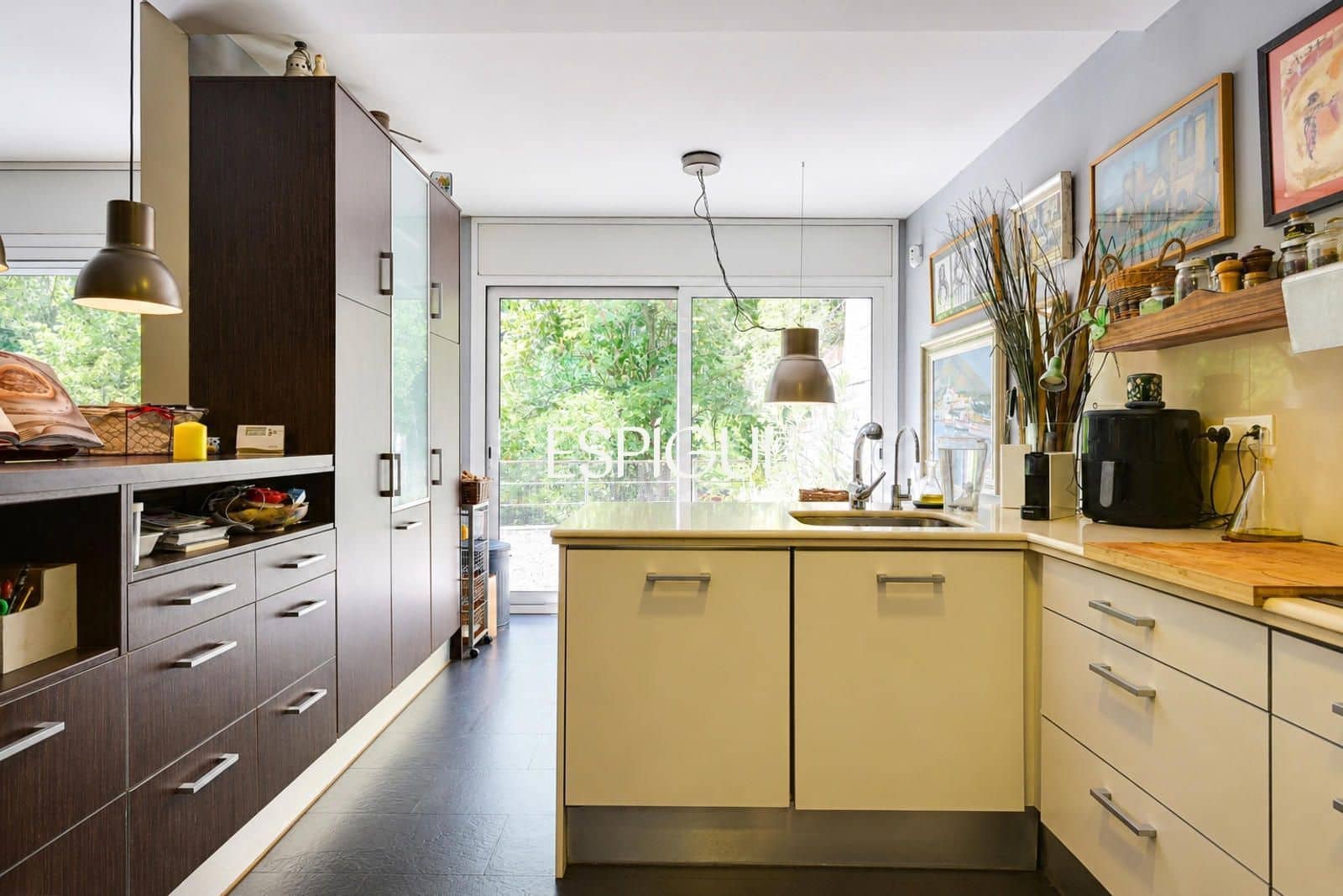5 bedroom Villa for sale in Bellaterra - € 880,000 (Ref: 10035799)