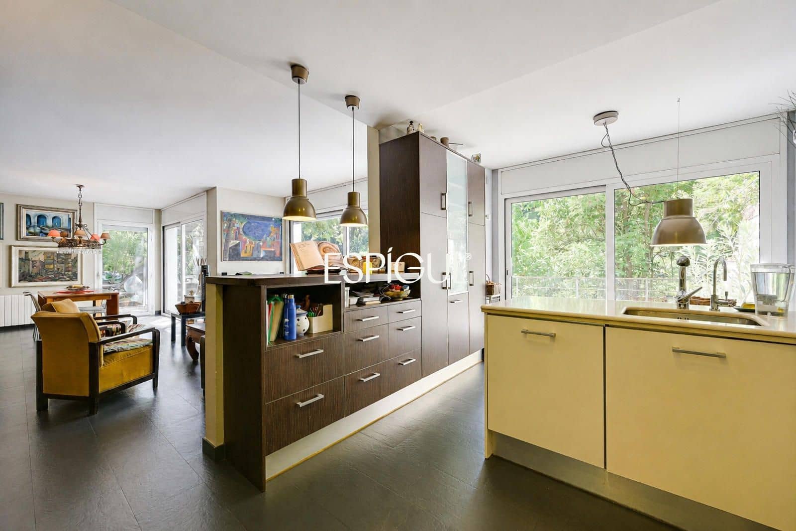 5 bedroom Villa for sale in Bellaterra - € 880,000 (Ref: 10035799)