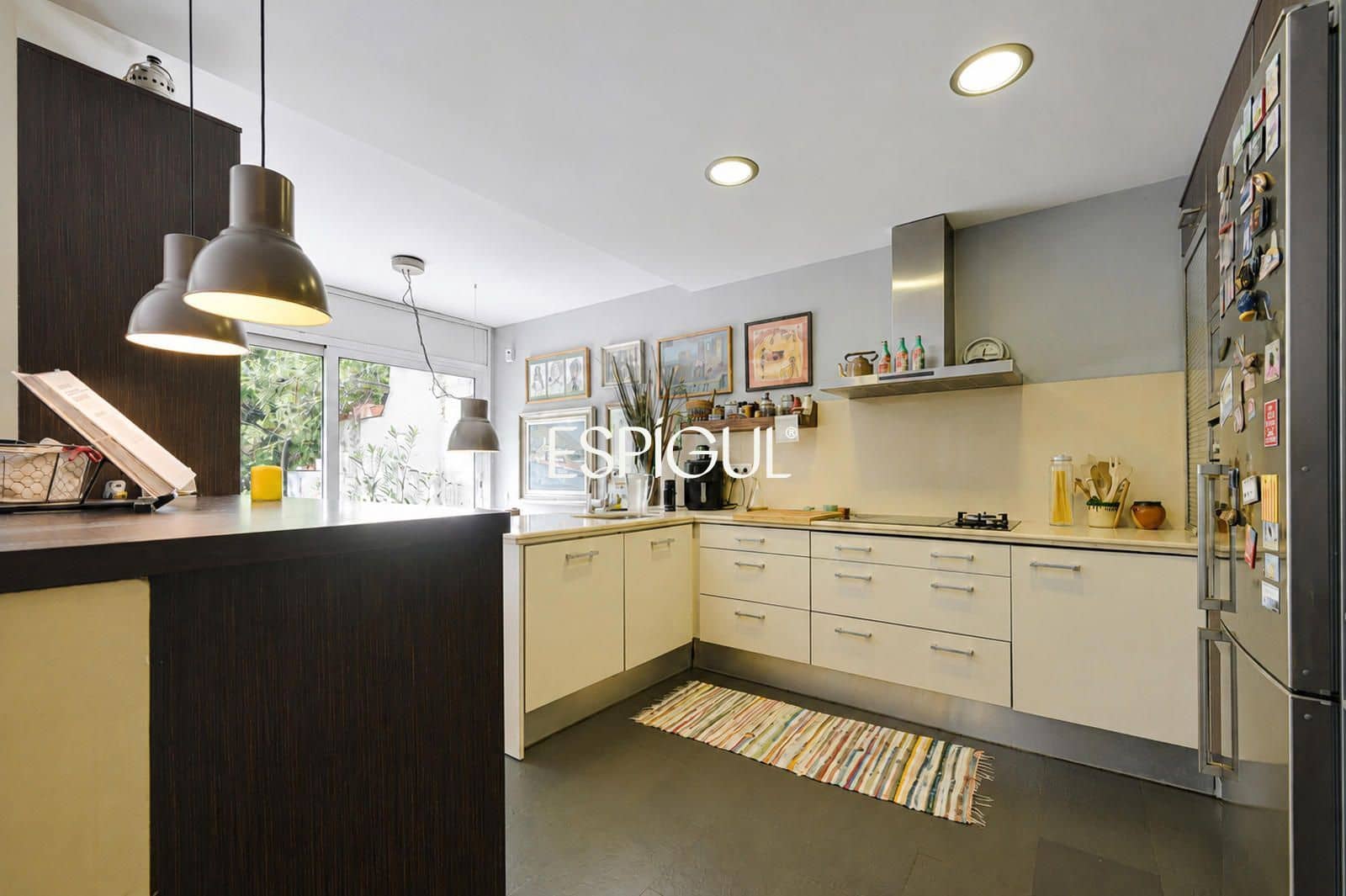 5 bedroom Villa for sale in Bellaterra - € 880,000 (Ref: 10035799)