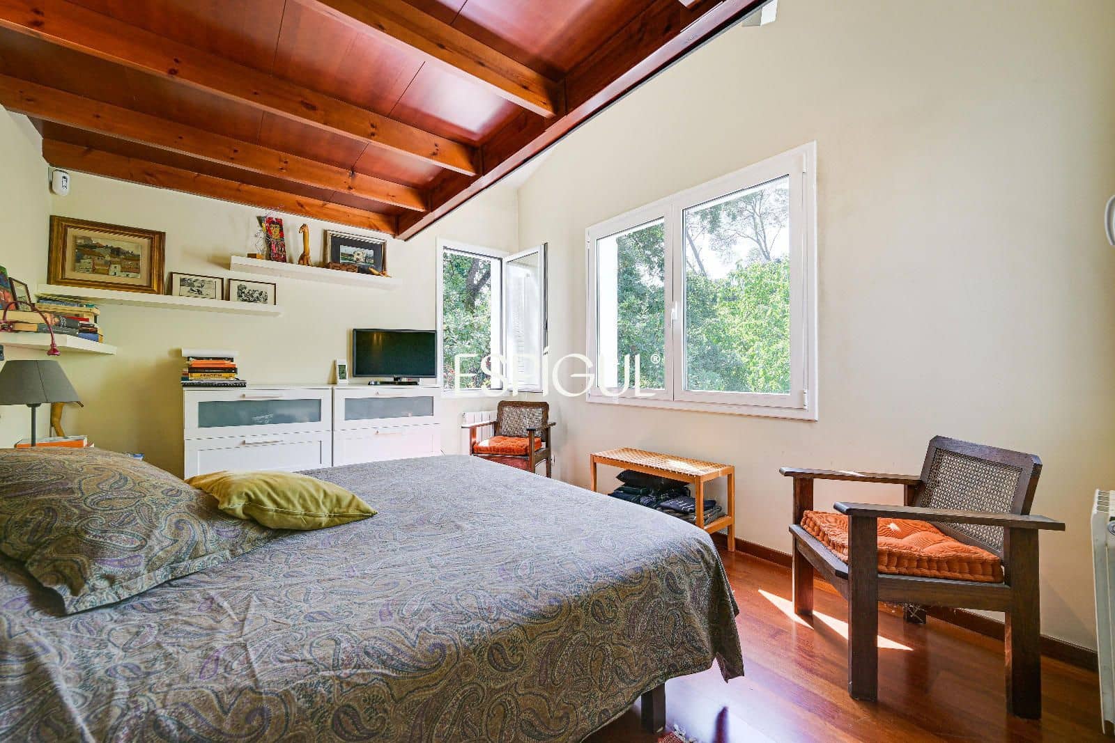 5 bedroom Villa for sale in Bellaterra - € 880,000 (Ref: 10035799)