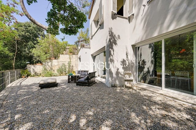 5 makuuhuone Huvila myytävänä paikassa Bellaterra, Cerdanyola del Vallès - 880 000 € (Ref: 10035799)