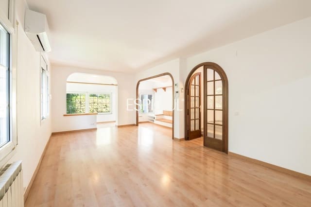 4 sovrum Villa till salu i Sant Cugat del Vallès med pool - 1 165 000 € (Ref: 10088667)