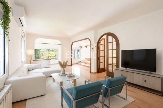 4 sovrum Villa till salu i Sant Cugat del Vallès med pool - 1 165 000 € (Ref: 10088667)