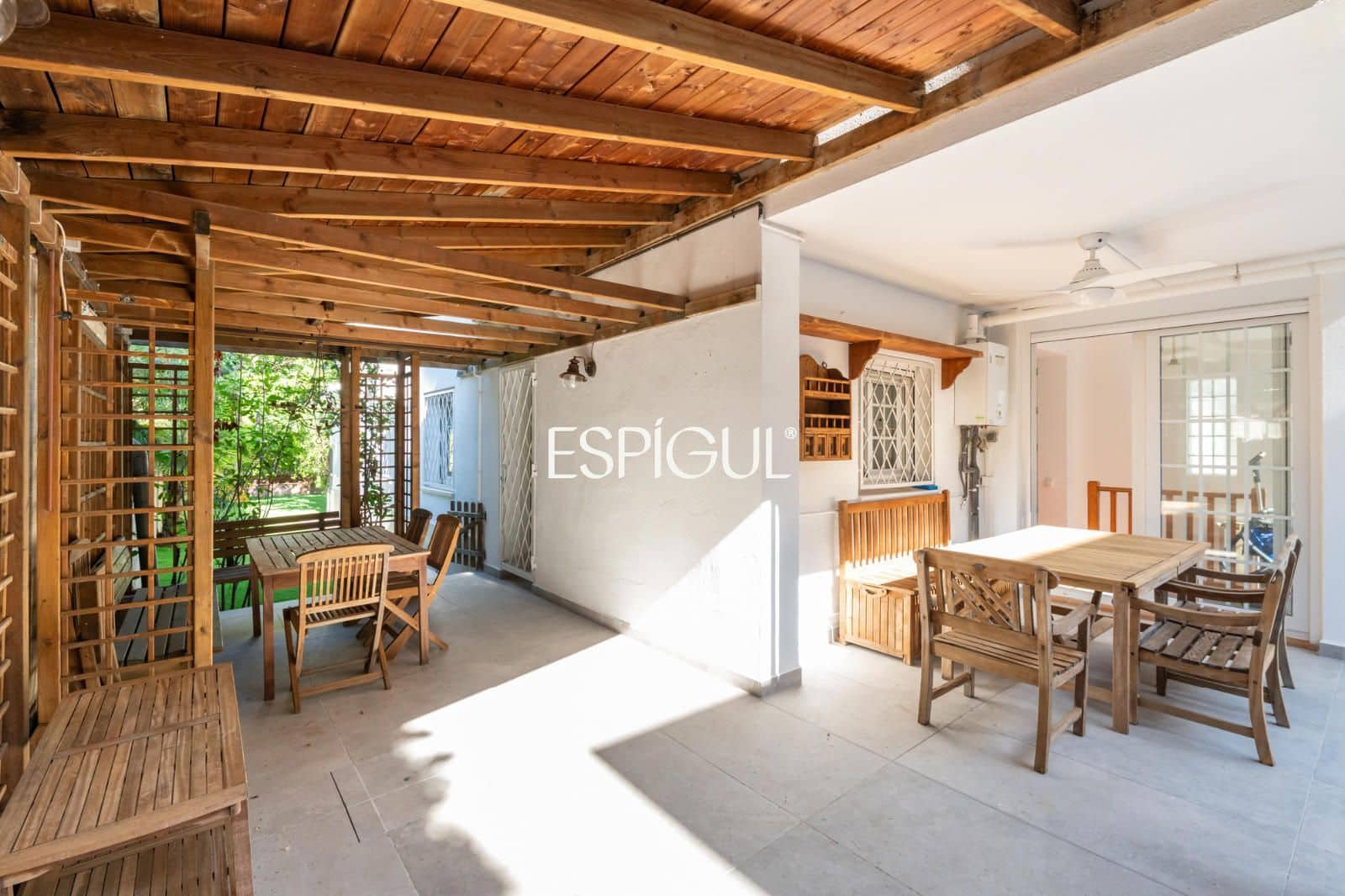4 sovrum Villa till salu i Sant Cugat del Valles med pool - 1 165 000 € (Ref: 10088667)