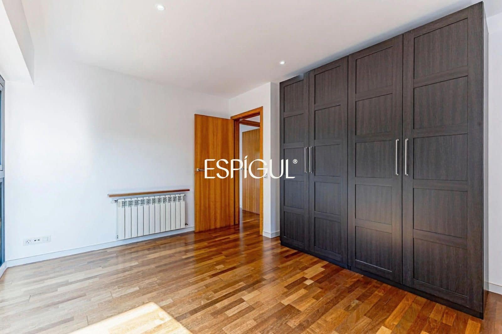 4 bedroom Villa for sale in Valldoreix with pool garage - € 1,840,000 (Ref: 10154319)