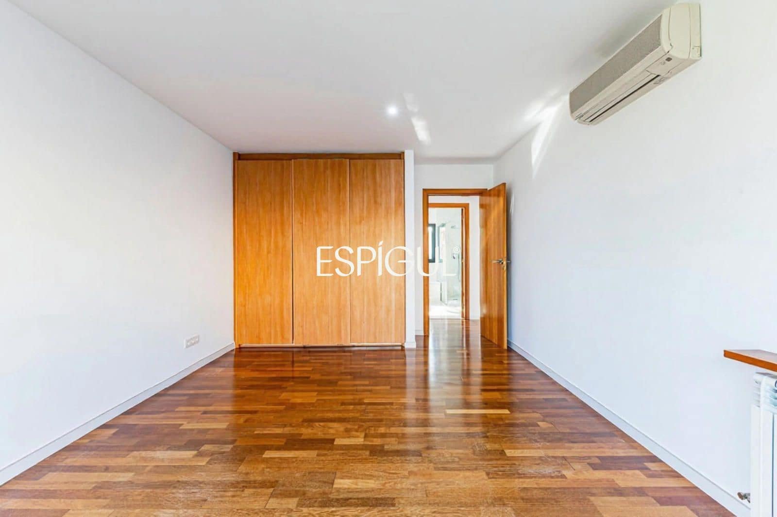 4 bedroom Villa for sale in Valldoreix with pool garage - € 1,840,000 (Ref: 10154319)