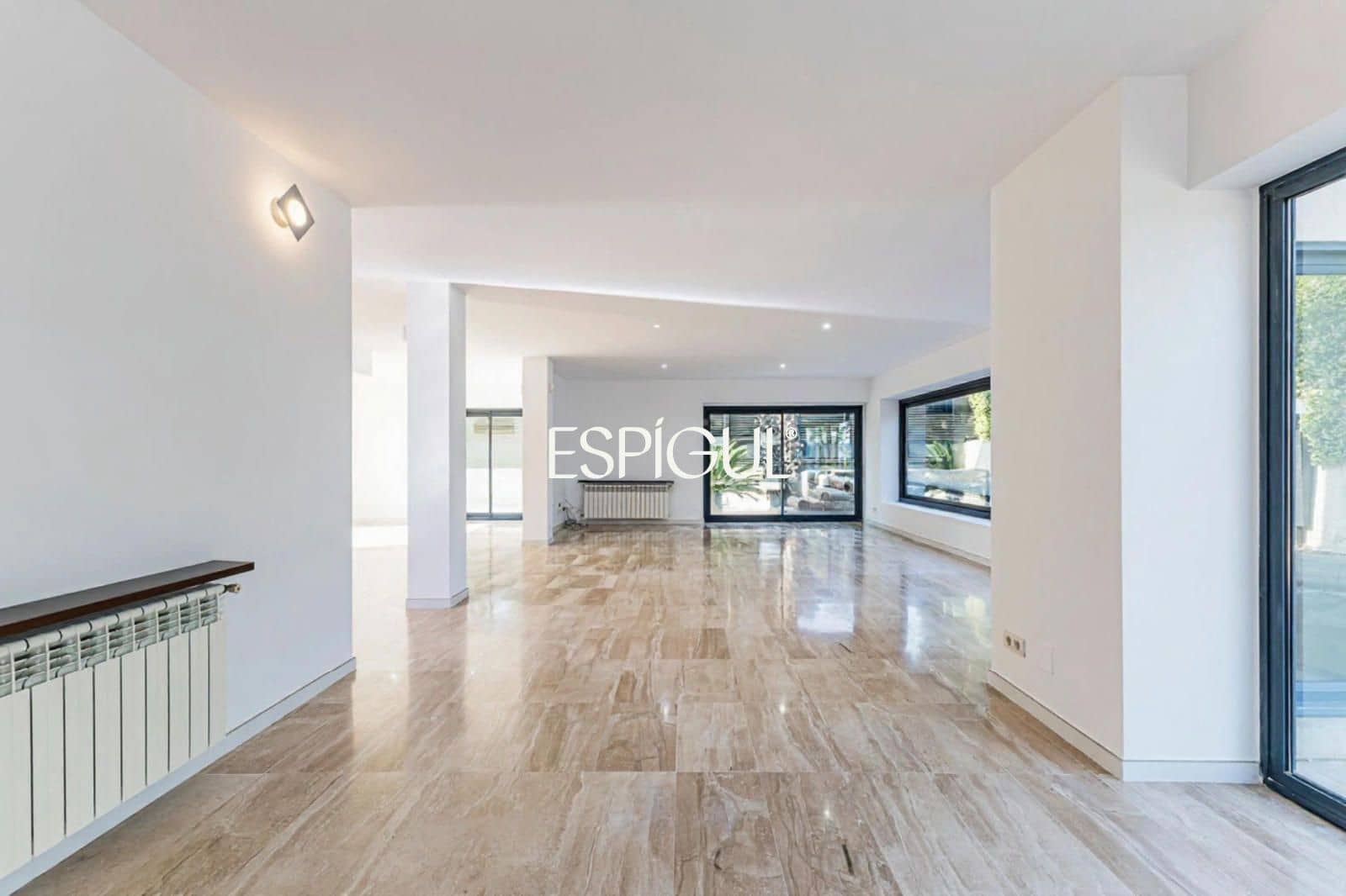 4 bedroom Villa for sale in Valldoreix with pool garage - € 1,840,000 (Ref: 10154319)
