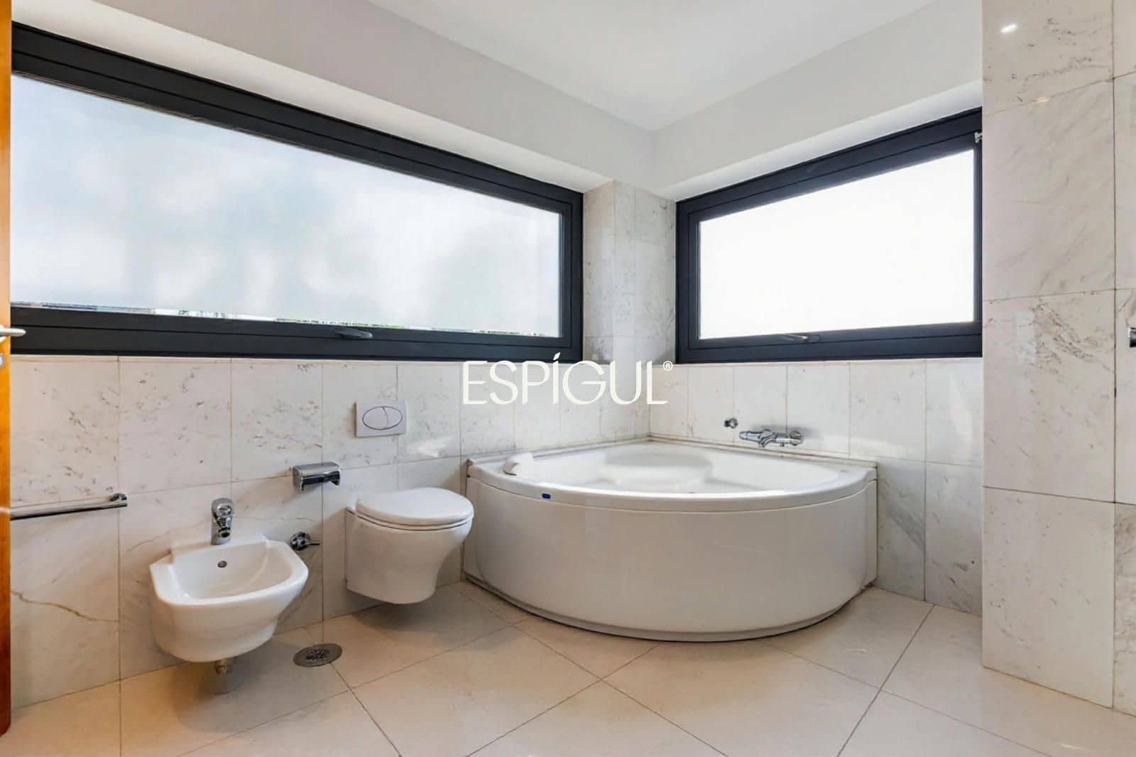 4 bedroom Villa for sale in Valldoreix with pool garage - € 1,840,000 (Ref: 10154319)