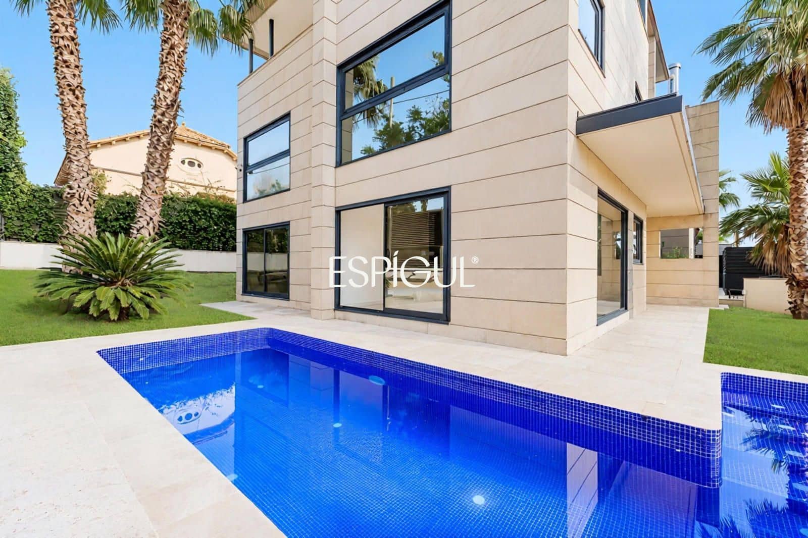 4 bedroom Villa for sale in Valldoreix with pool garage - € 1,840,000 (Ref: 10154319)