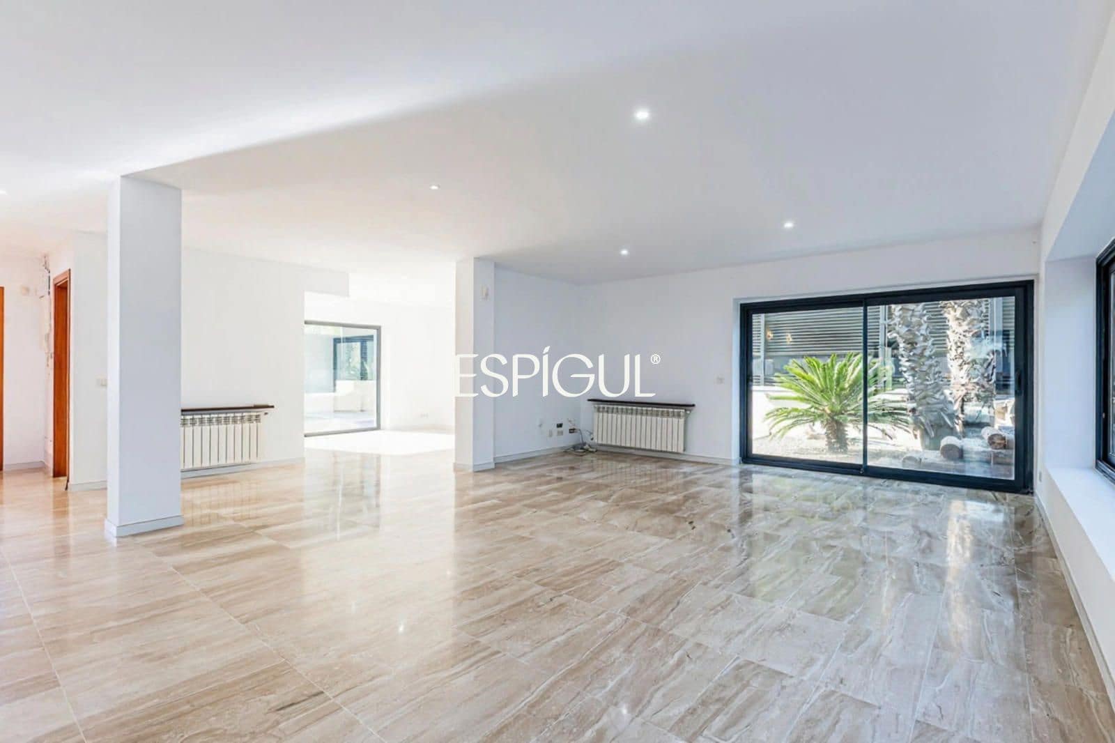 4 bedroom Villa for sale in Valldoreix with pool garage - € 1,840,000 (Ref: 10154319)