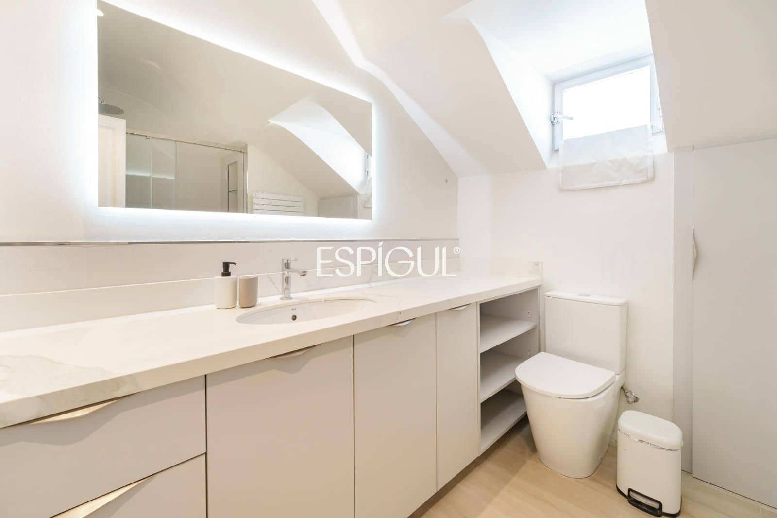 6 soverom Villa til salgs i Sant Cugat del Valles med svømmebasseng garasje - € 3 400 000 (Ref: 10158115)
