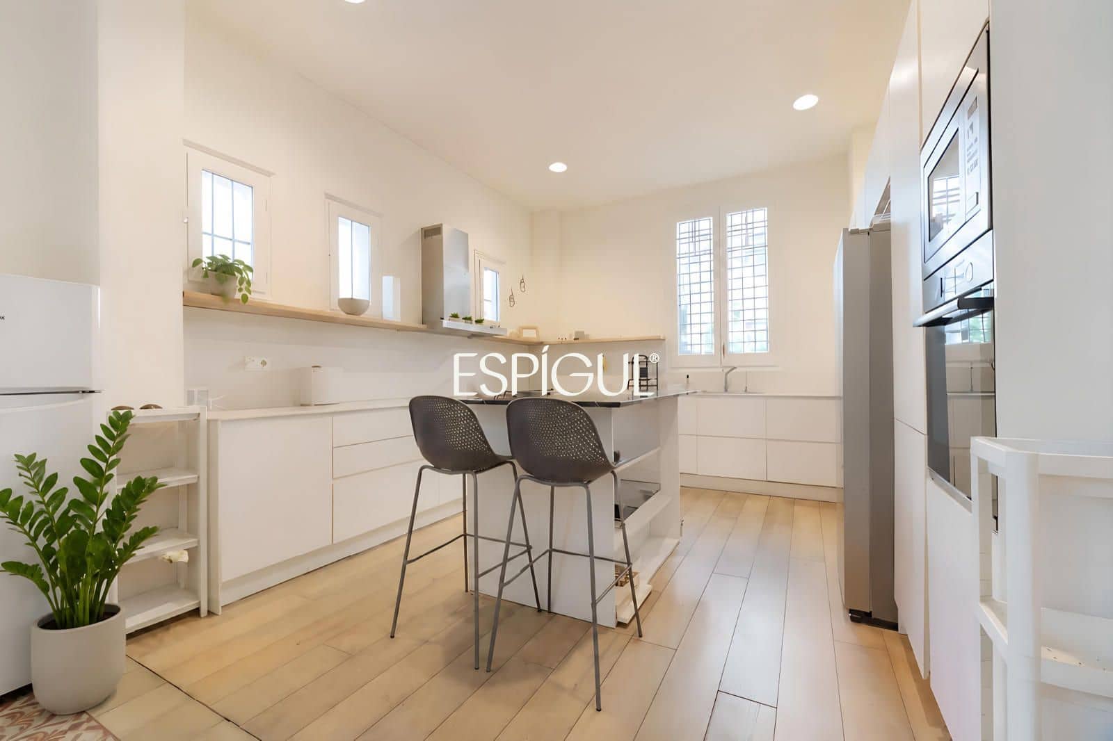6 soverom Villa til salgs i Sant Cugat del Valles med svømmebasseng garasje - € 3 400 000 (Ref: 10158115)