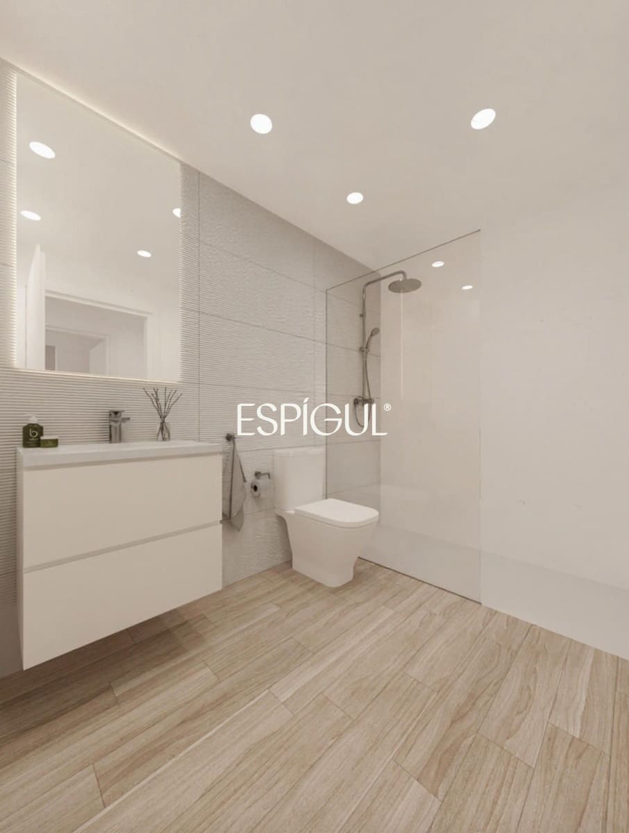 2 bedroom Flat for sale in Terrassa with pool garage - € 280,000 (Ref: 10160257)