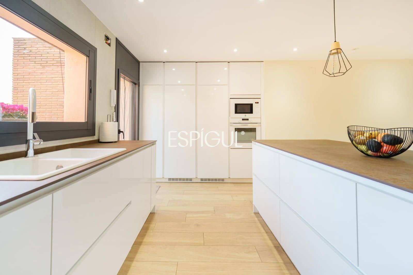 4 Zimmer Villa zu verkaufen in Bellaterra mit Garage - 1.600.000 € (Ref: 10165557)