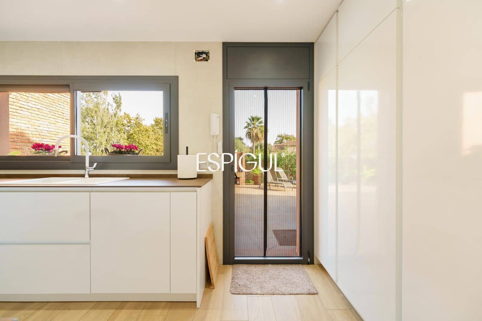 4 Zimmer Villa zu verkaufen in Bellaterra mit Garage - 1.600.000 € (Ref: 10165557)