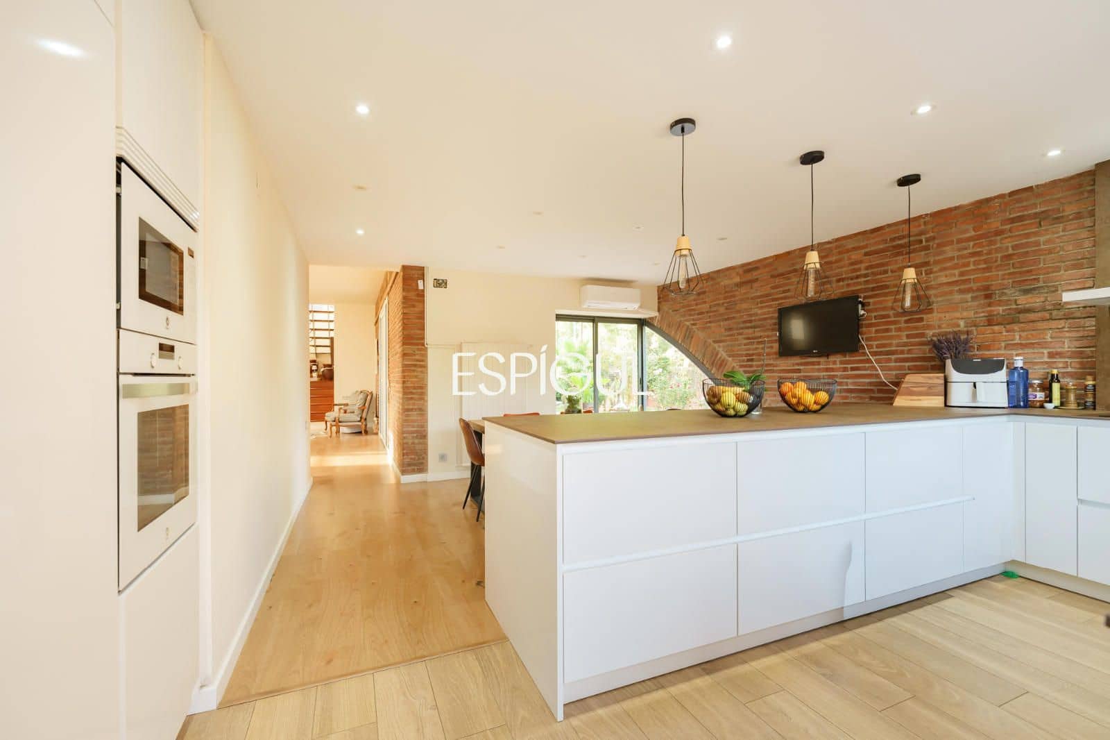 4 Zimmer Villa zu verkaufen in Bellaterra mit Garage - 1.600.000 € (Ref: 10165557)