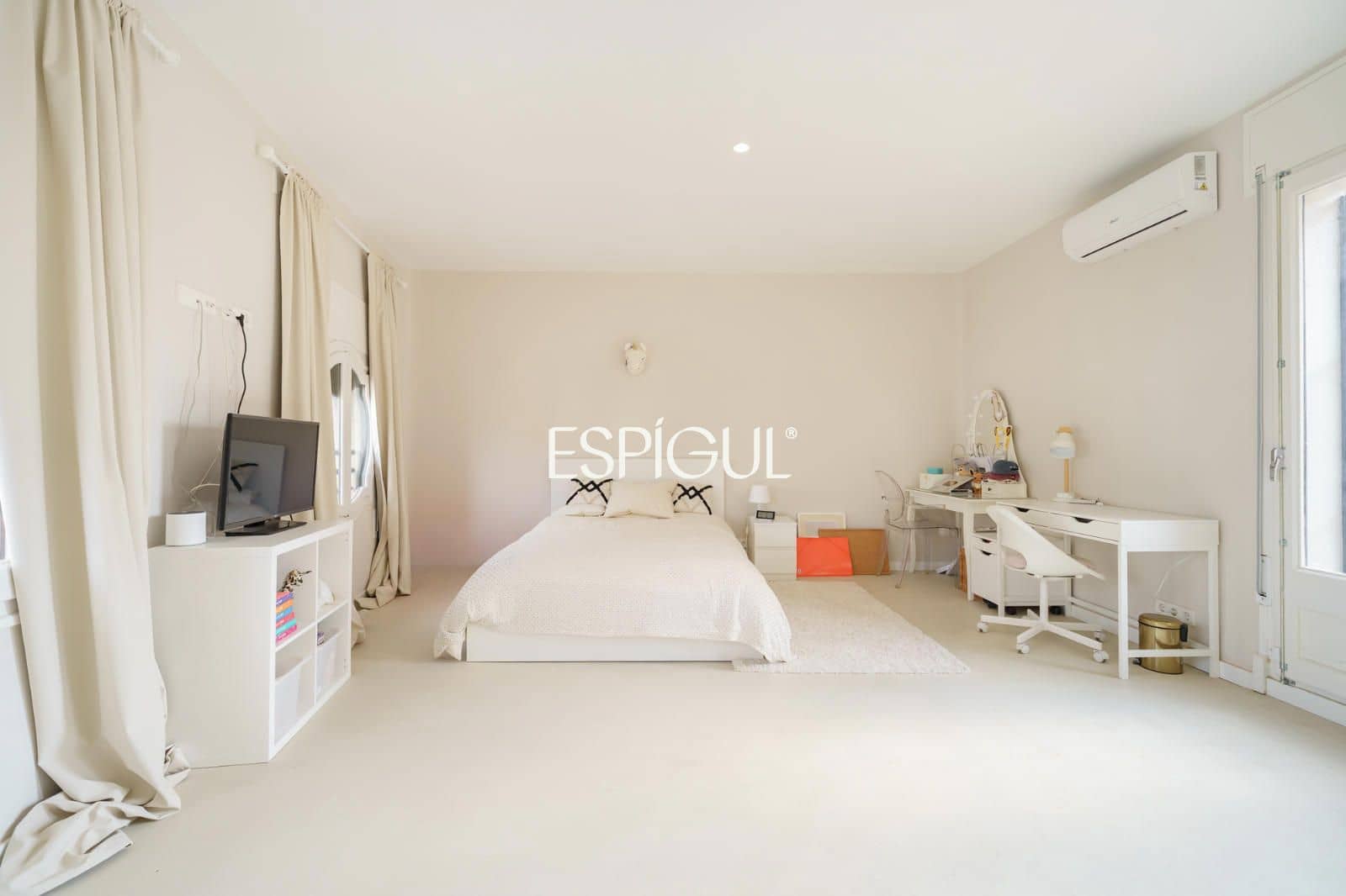 4 sovrum Villa till salu i Sabadell med pool garage - 1 150 000 € (Ref: 10172749)