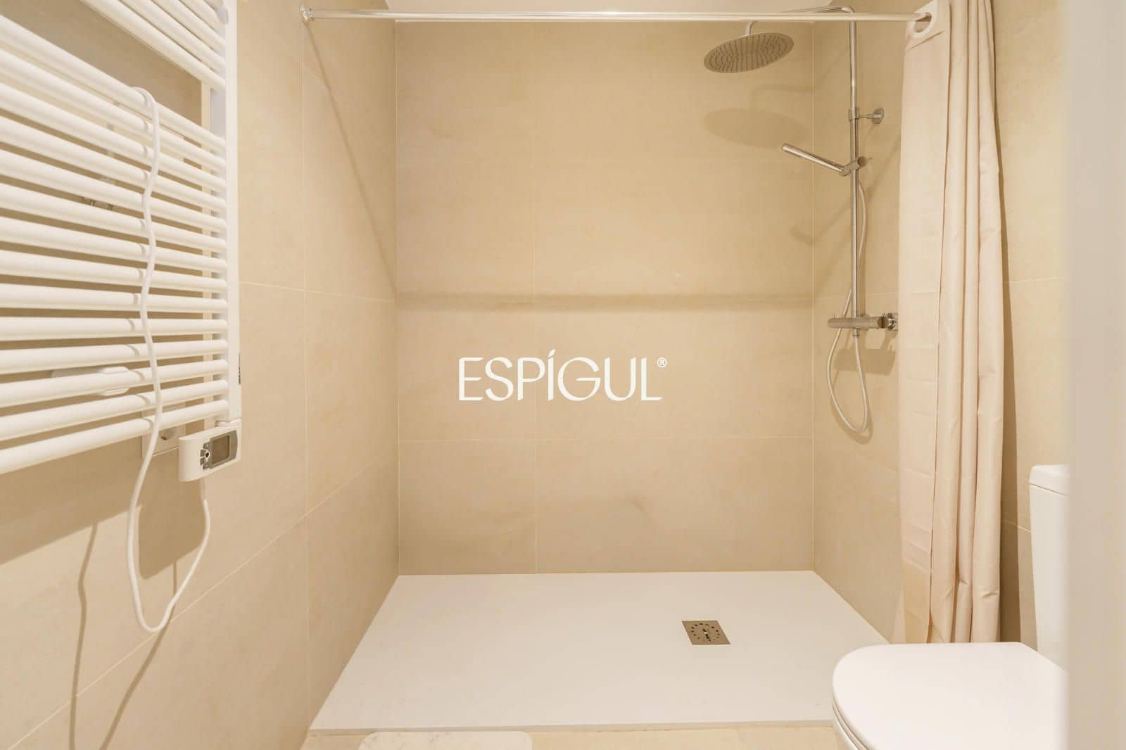 4 sovrum Villa till salu i Sabadell med pool garage - 1 150 000 € (Ref: 10172749)