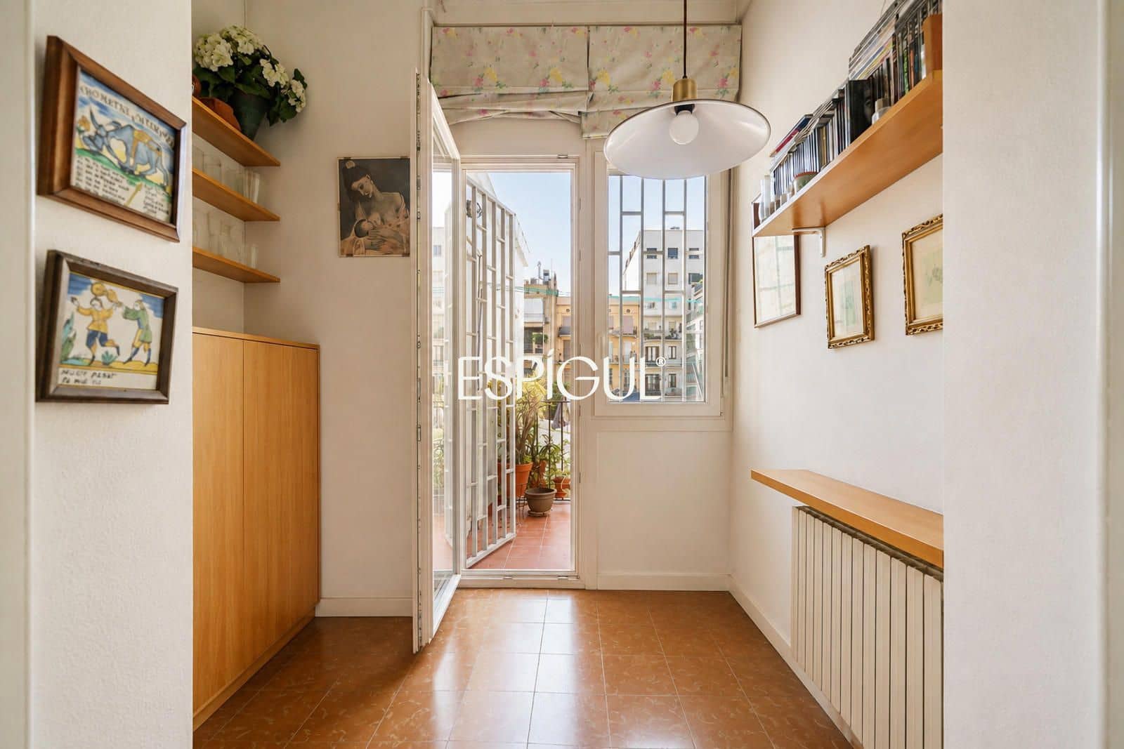 4 bedroom Flat for sale in Barcelona city - € 800,000 (Ref: 10016433)