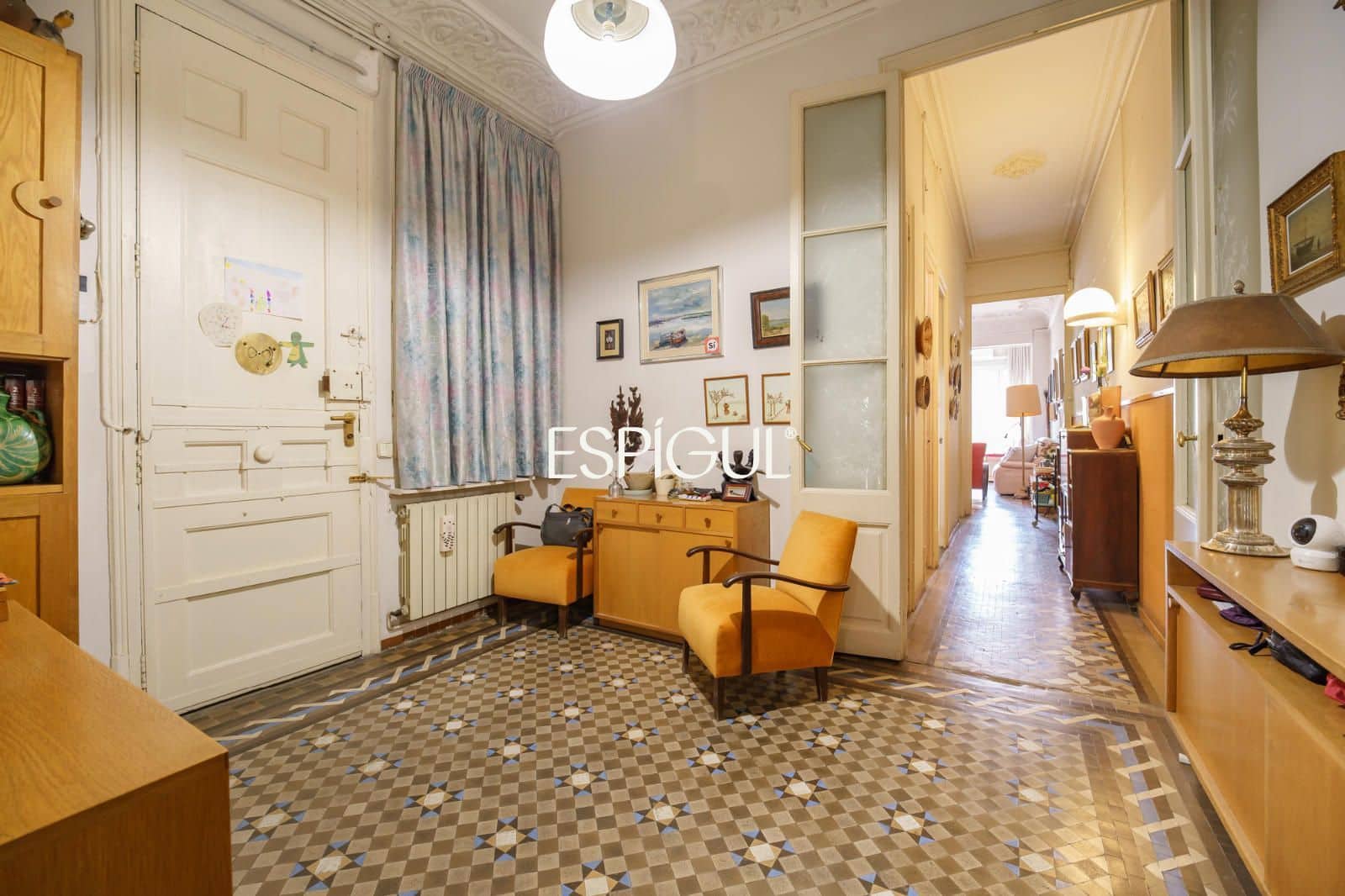 4 bedroom Flat for sale in Barcelona city - € 800,000 (Ref: 10016433)
