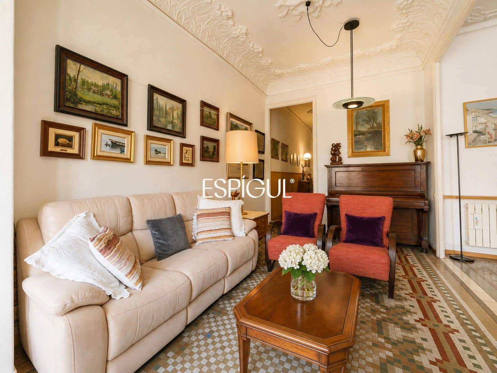 4 bedroom Flat for sale in Barcelona city - € 800,000 (Ref: 10016433)