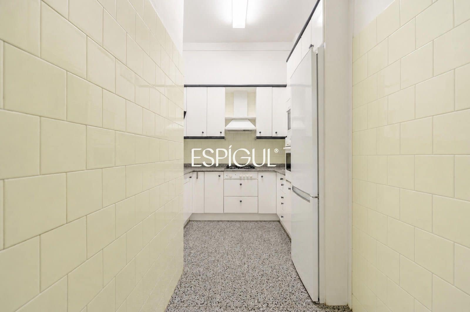 4 bedroom Flat for sale in Barcelona city - € 800,000 (Ref: 10016433)