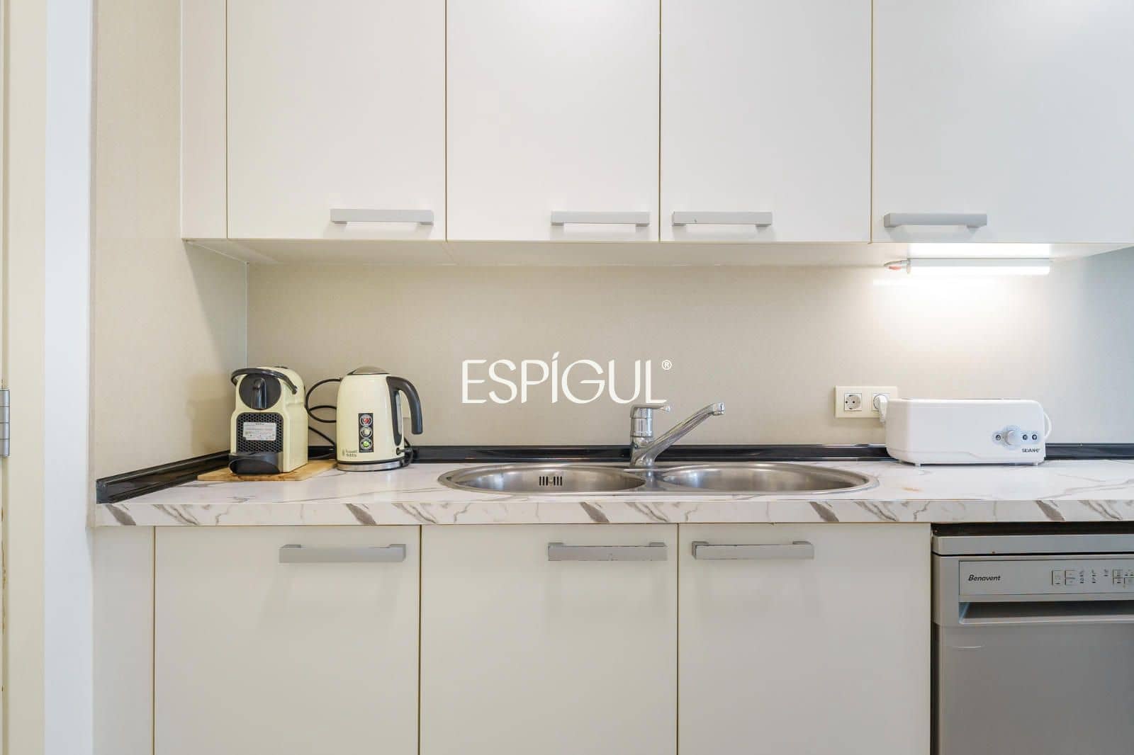 2 chambre Penthouse à vendre à Barcelone ville avec piscine - 885 000 € (Ref: 10016434)