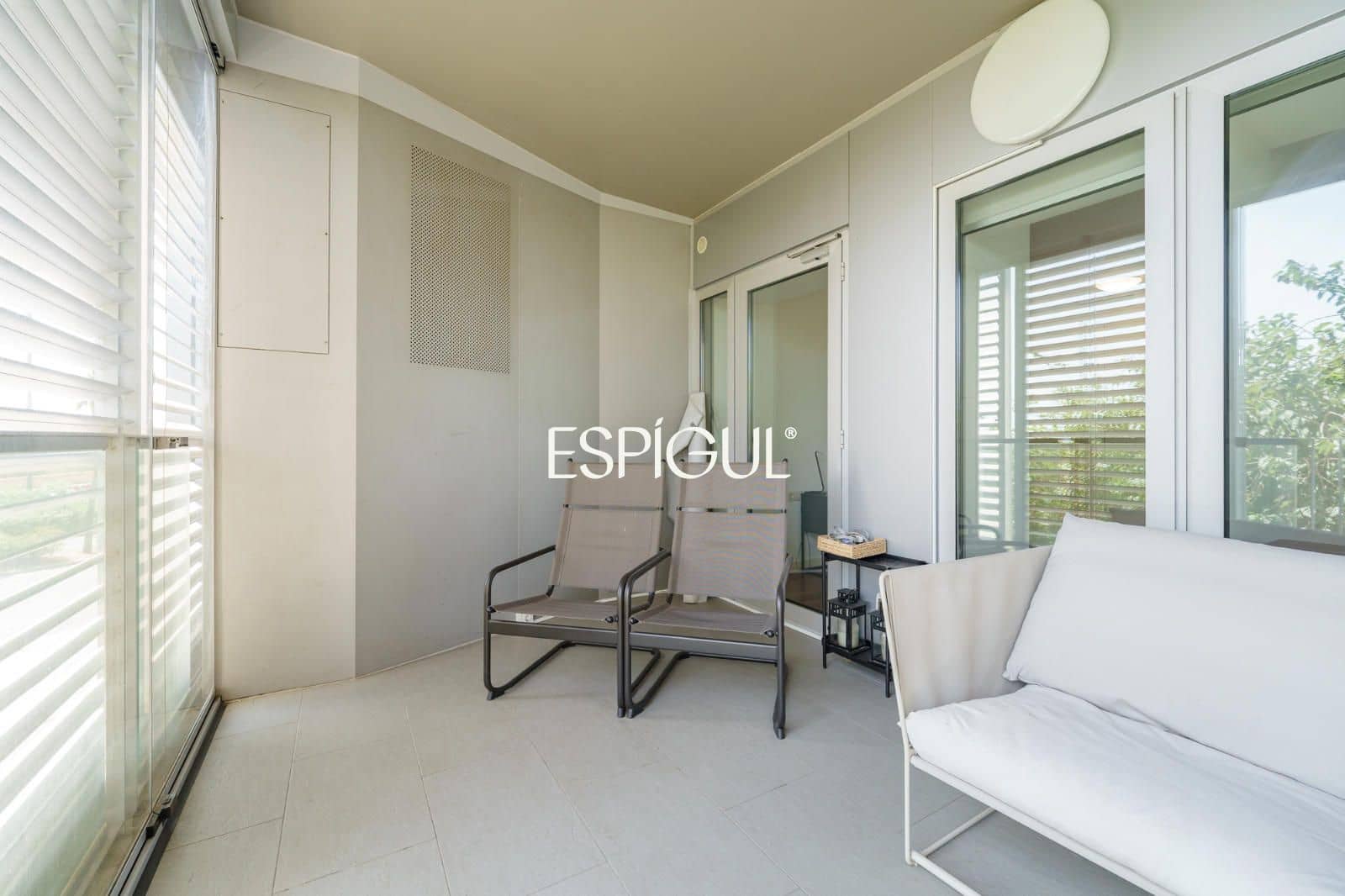 2 chambre Penthouse à vendre à Barcelone ville avec piscine - 885 000 € (Ref: 10016434)
