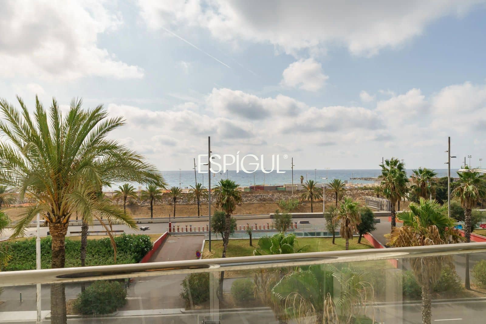 Piso de 3 habitaciones en Barcelona ciudad en venta con garaje - 1.050.000 € (Ref: 10016435)