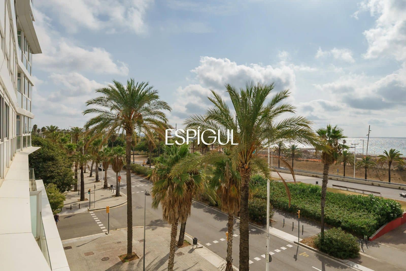 Piso de 3 habitaciones en Barcelona ciudad en venta con garaje - 1.050.000 € (Ref: 10016435)
