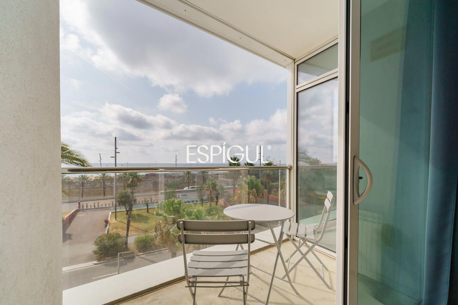 Piso de 3 habitaciones en Barcelona ciudad en venta con garaje - 1.050.000 € (Ref: 10016435)