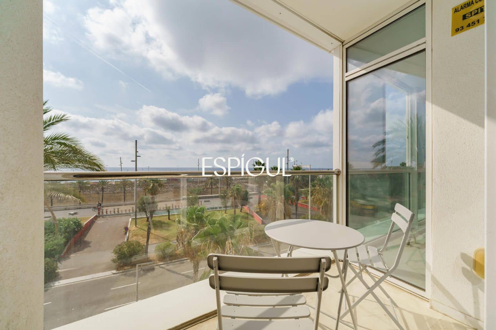 Piso de 3 habitaciones en Barcelona ciudad en venta con garaje - 1.050.000 € (Ref: 10016435)