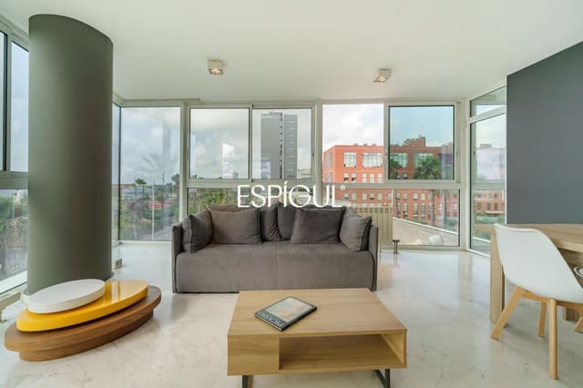 Piso de 3 habitaciones en Sant Martí, Barcelona ciudad en venta con garaje - 1.050.000 € (Ref: 10016435)