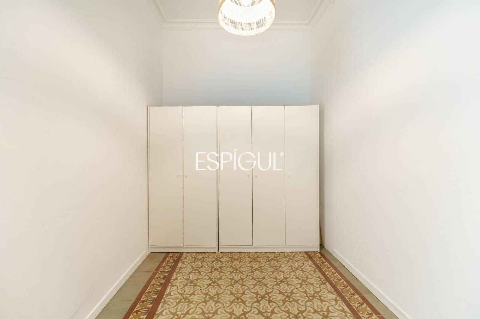 4 bedroom Flat for sale in Barcelona city - € 850,000 (Ref: 10016436)