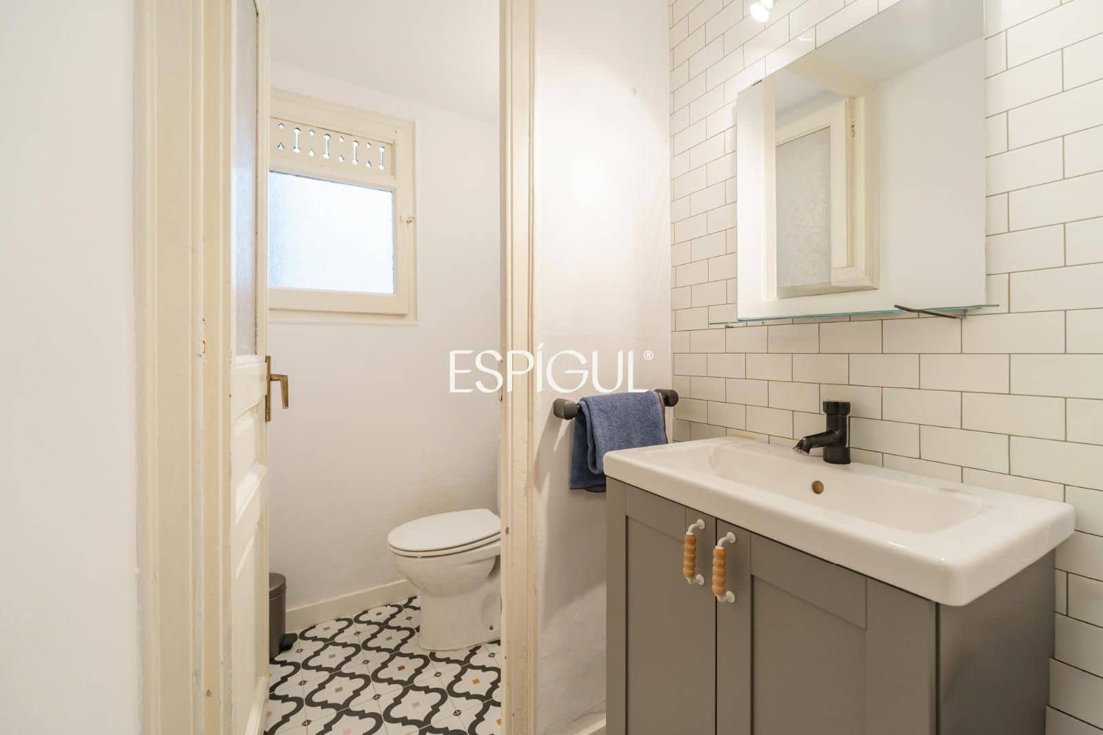 4 bedroom Flat for sale in Barcelona city - € 850,000 (Ref: 10016436)