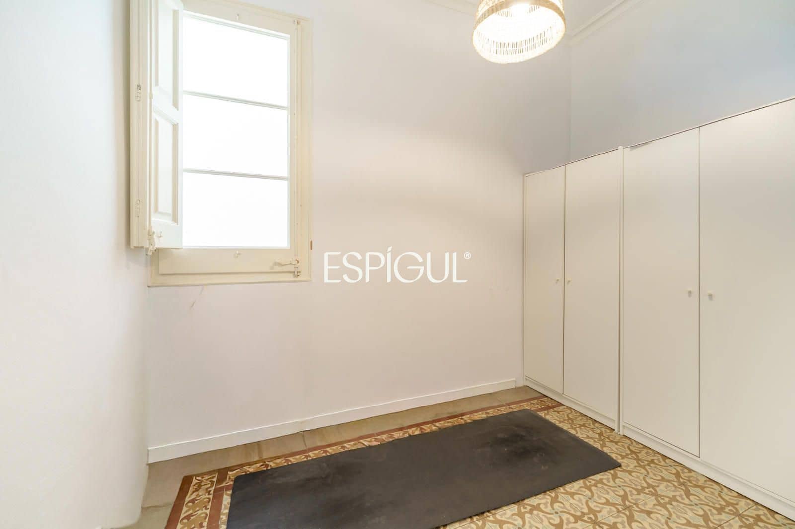 4 bedroom Flat for sale in Barcelona city - € 850,000 (Ref: 10016436)