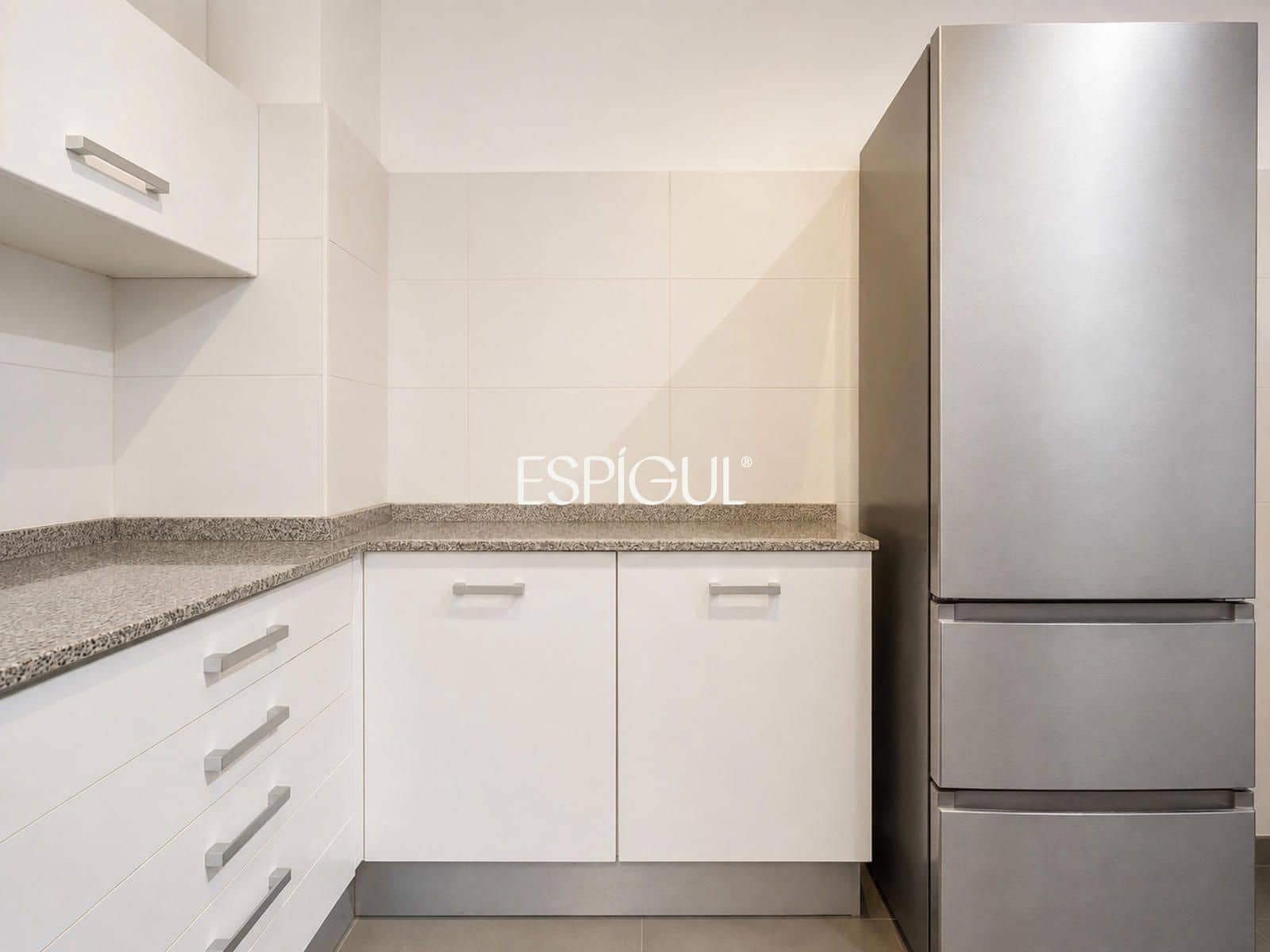 4 bedroom Flat for sale in Barcelona city - € 850,000 (Ref: 10016436)