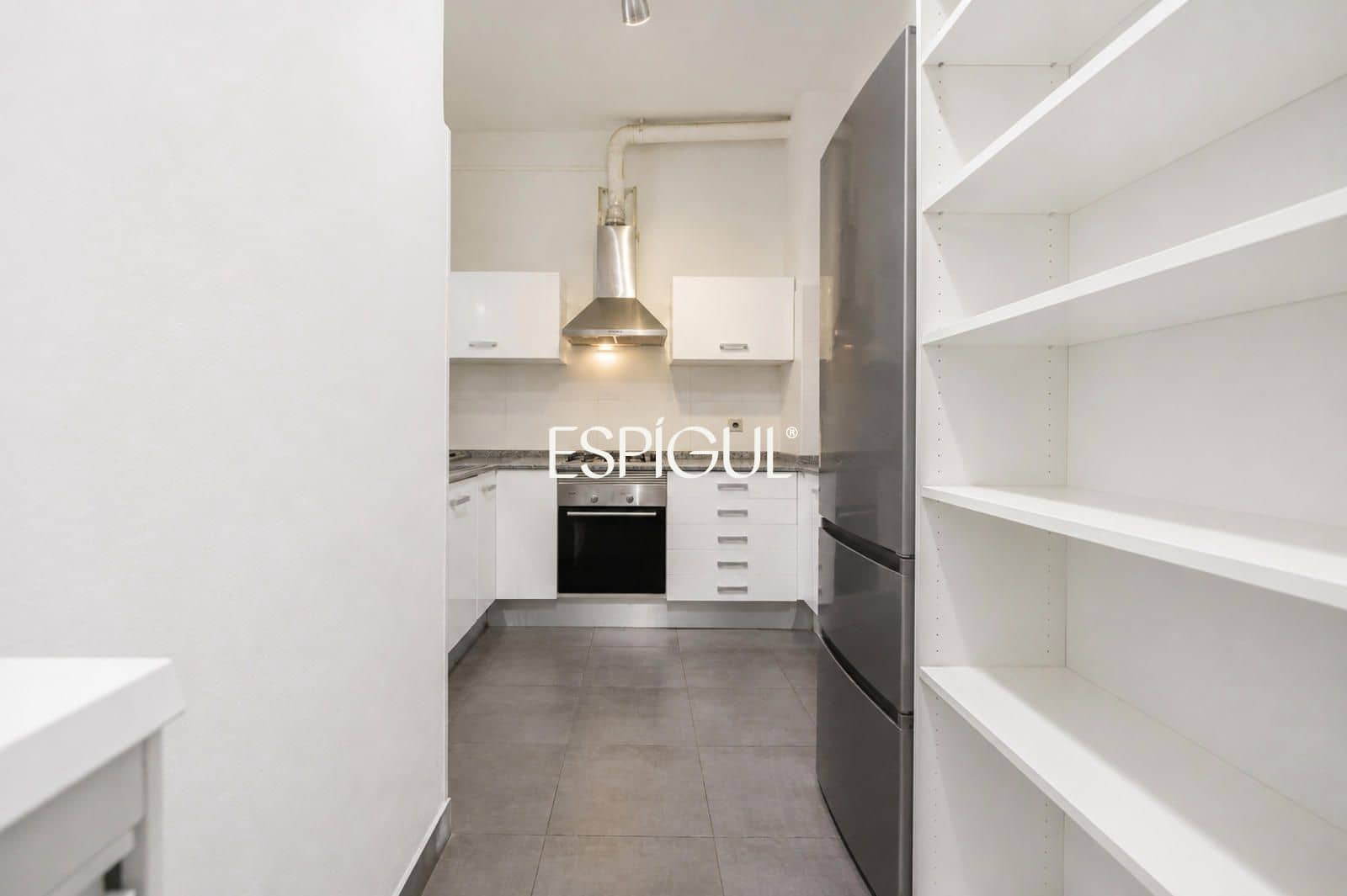 4 bedroom Flat for sale in Barcelona city - € 850,000 (Ref: 10016436)