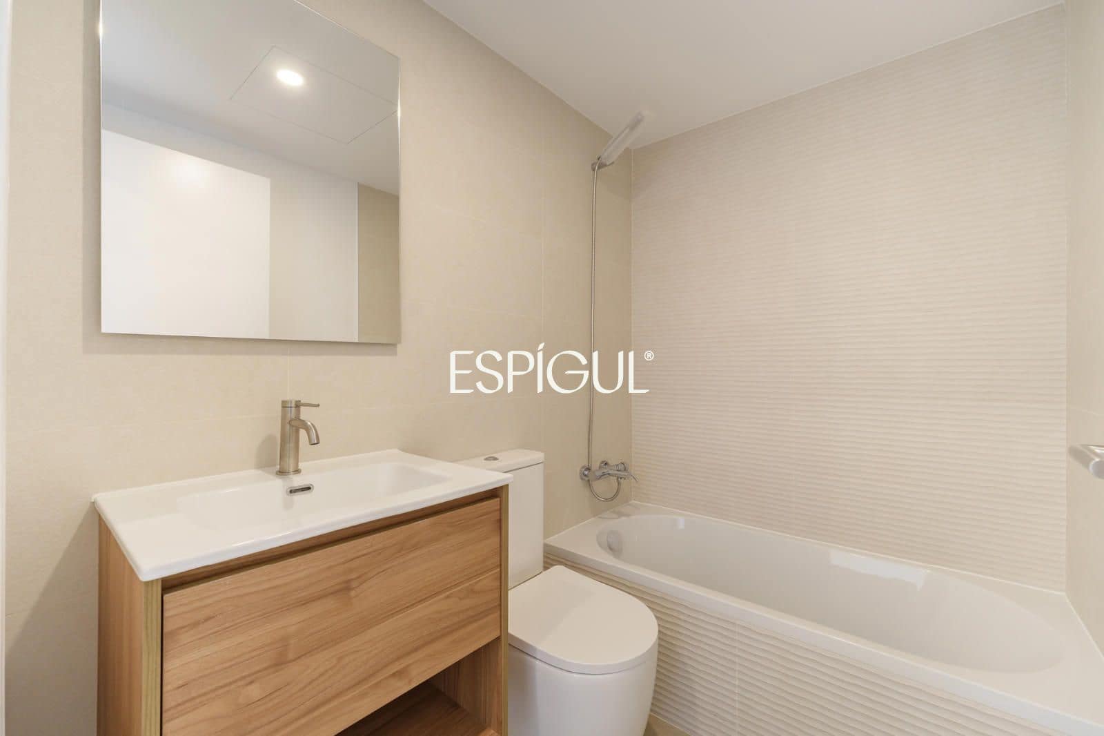 2 sypialnia Mieszkanie na sprzedaż w Miasto Barcelona z basenem - 430 000 € (Ref: 10016443)