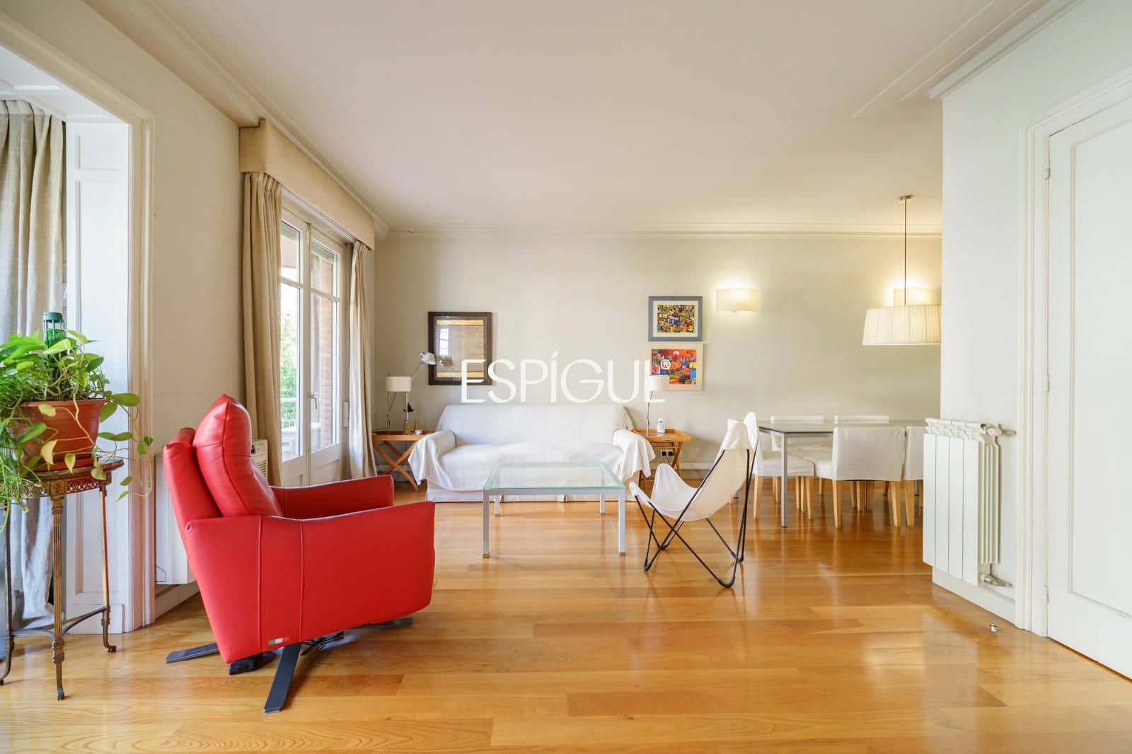 4 sypialnia Mieszkanie na sprzedaż w Miasto Barcelona - 890 000 € (Ref: 10016445)