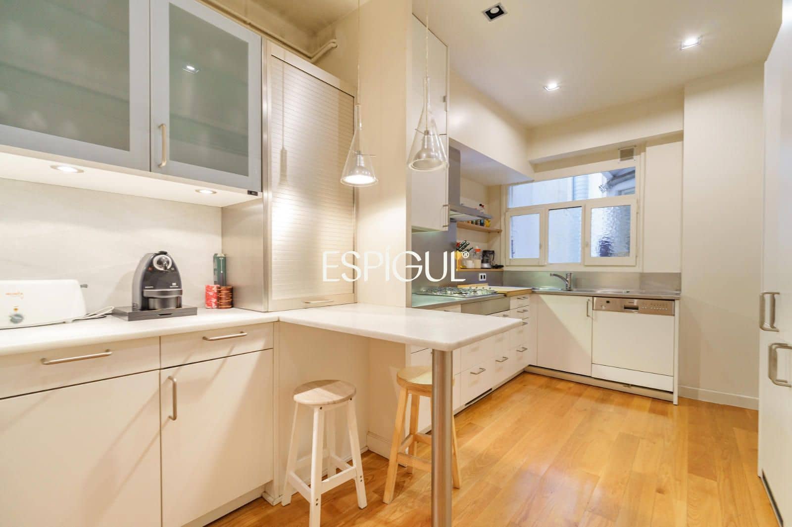 4 sypialnia Mieszkanie na sprzedaż w Miasto Barcelona - 890 000 € (Ref: 10016445)