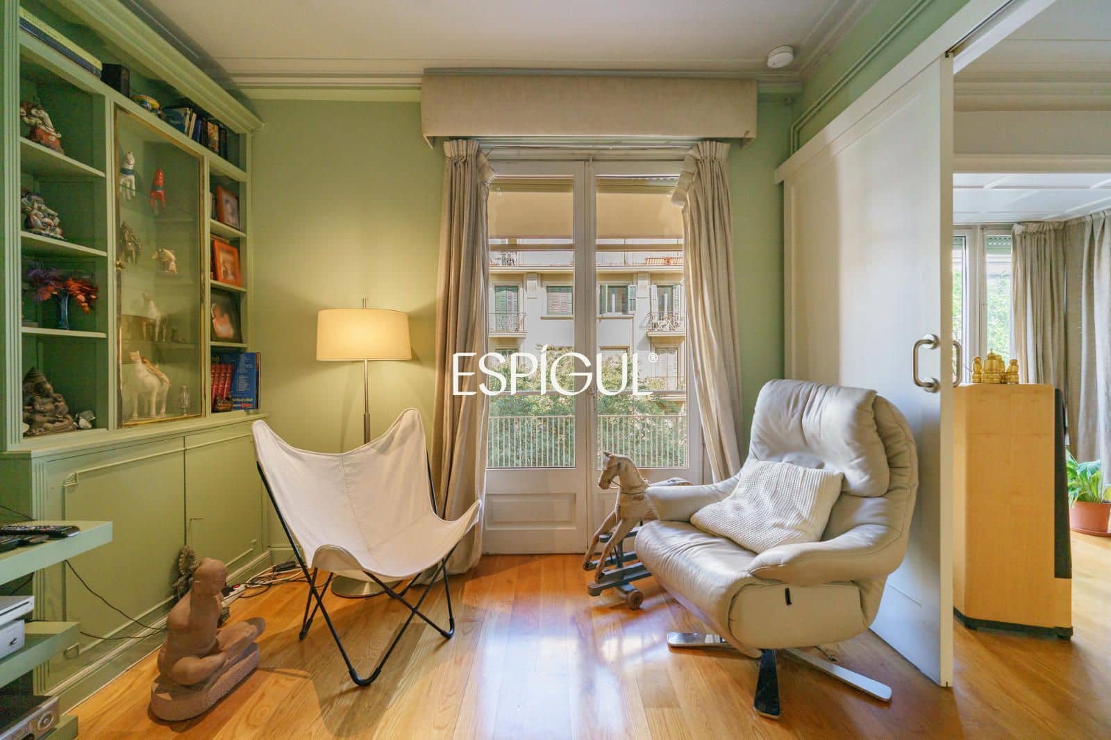 4 sypialnia Mieszkanie na sprzedaż w Miasto Barcelona - 890 000 € (Ref: 10016445)