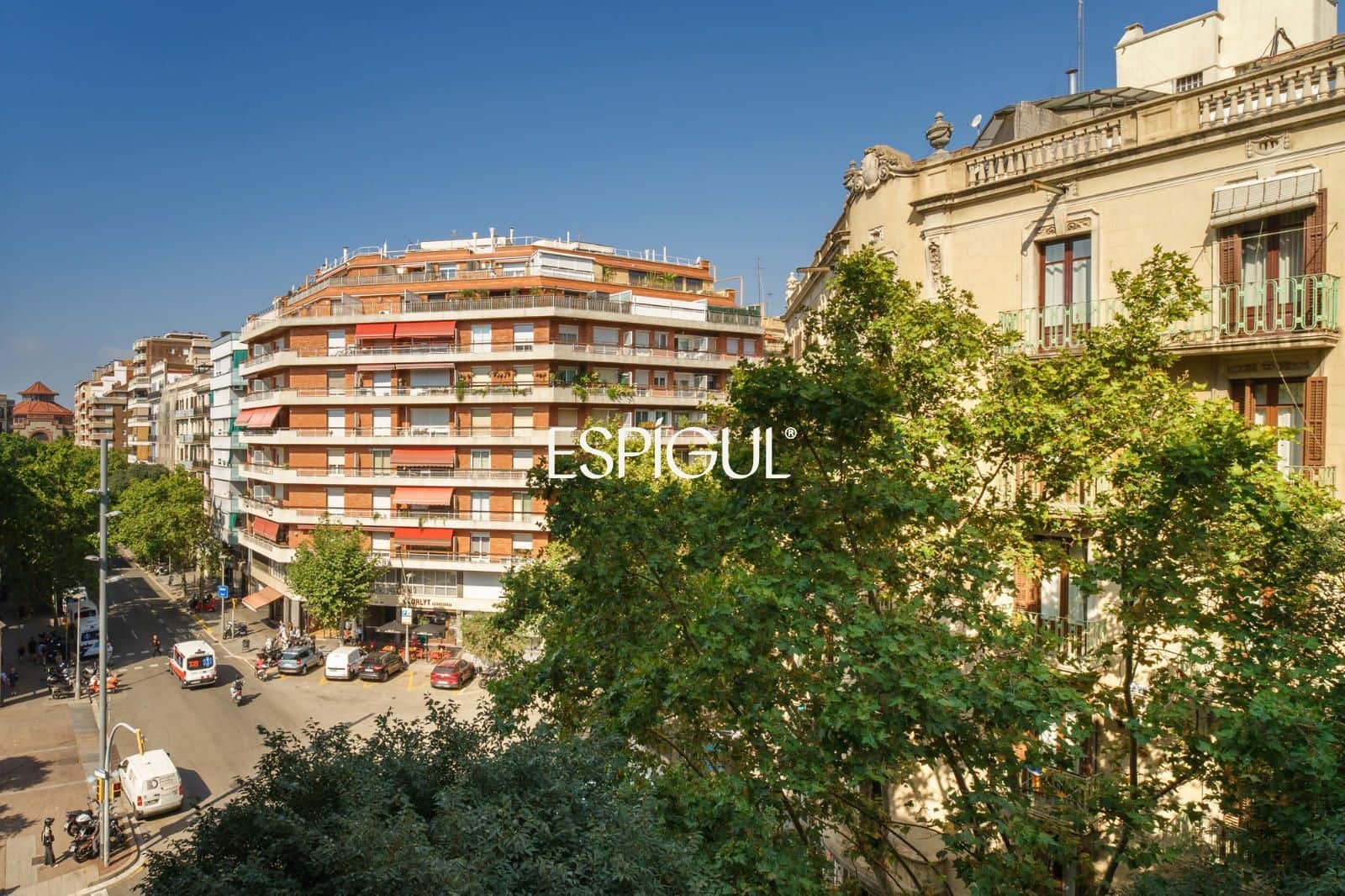4 sypialnia Mieszkanie na sprzedaż w Miasto Barcelona - 890 000 € (Ref: 10016445)