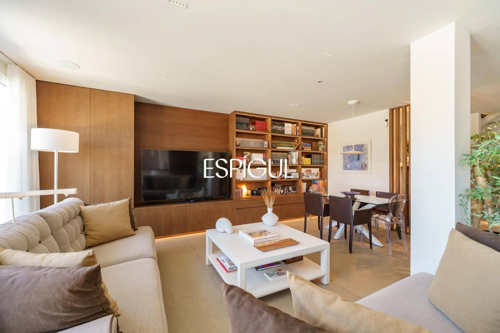 3 bedroom Penthouse for sale in Barcelona city with garage - € 1,645,000 (Ref: 10016446)