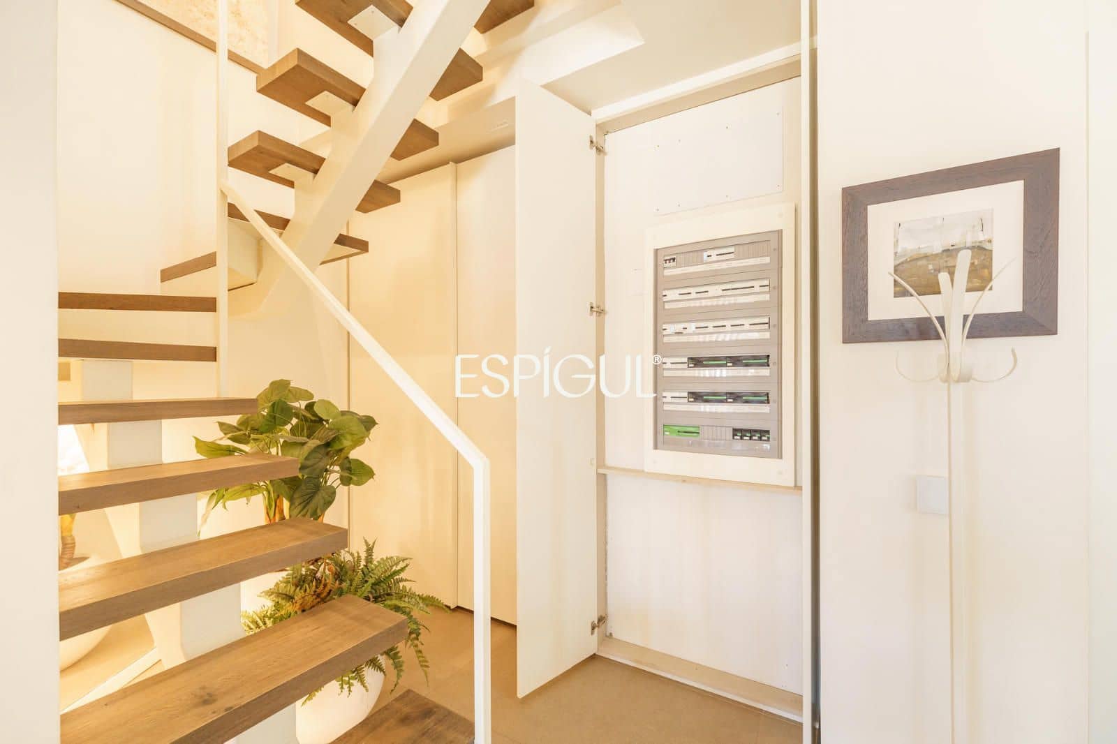 3 bedroom Penthouse for sale in Barcelona city with garage - € 1,645,000 (Ref: 10016446)