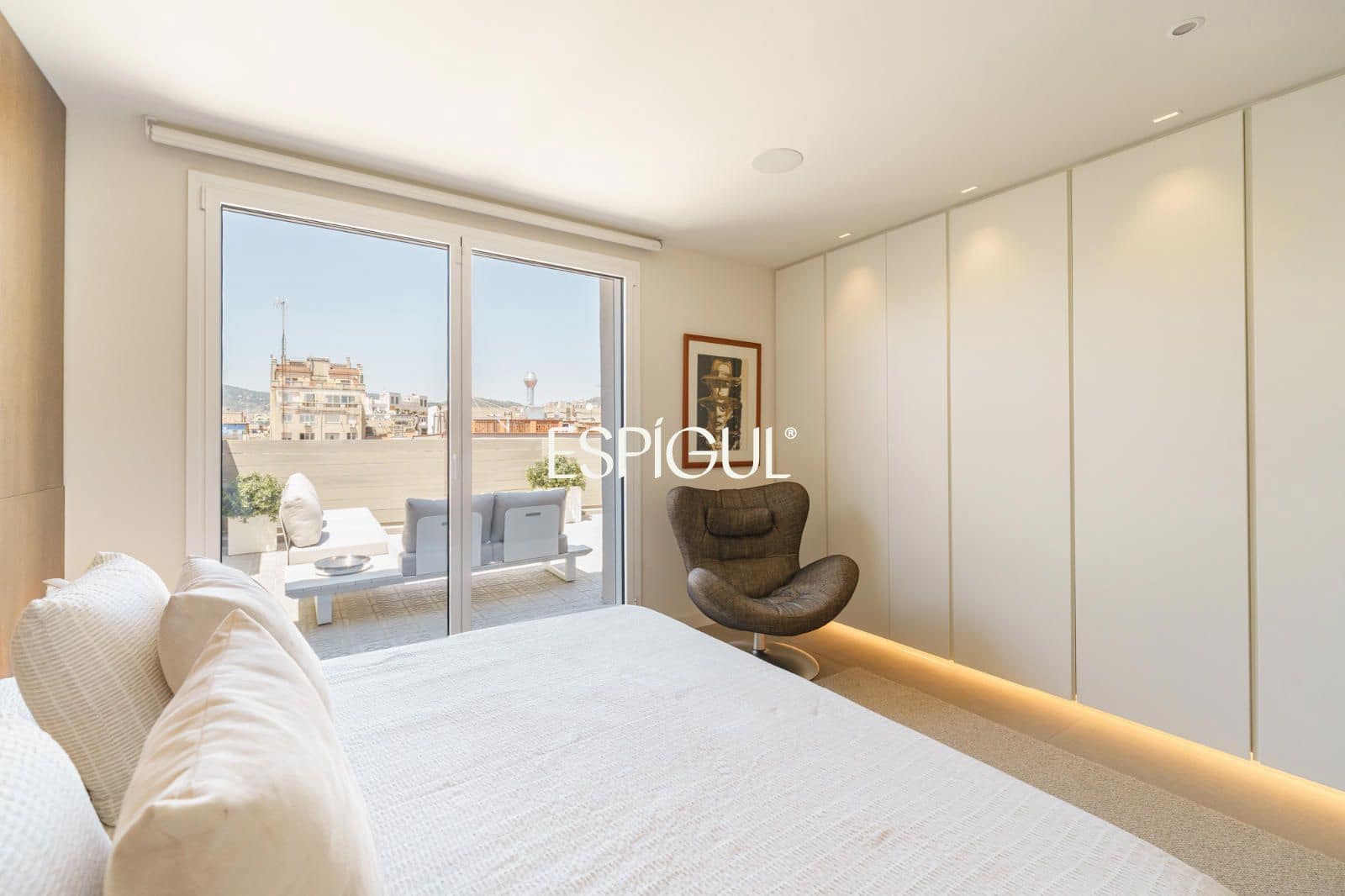 3 bedroom Penthouse for sale in Barcelona city with garage - € 1,645,000 (Ref: 10016446)